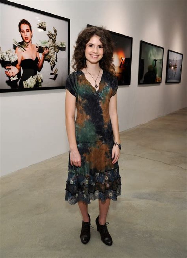 Katlin Mastandrea Net Worth