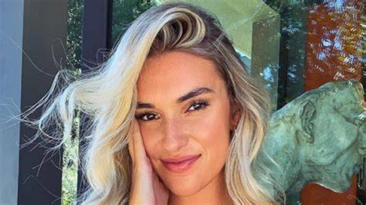 Kayla Simmons Net Worth