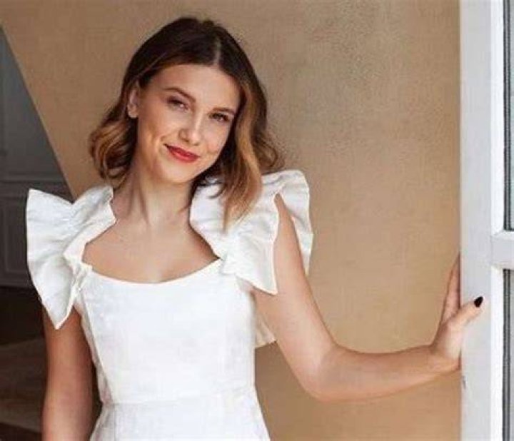 Kelly Brown Net Worth