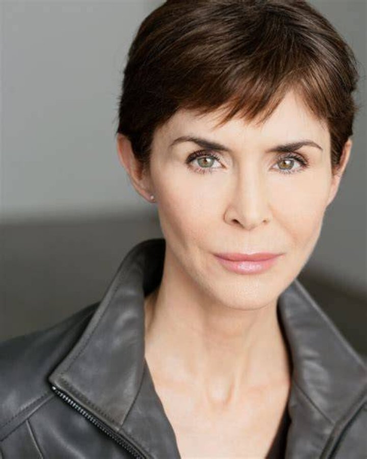 Kim Weeks Net Worth