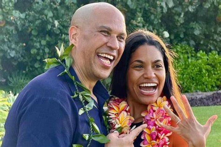 Lauren Currie Lewis Net Worth