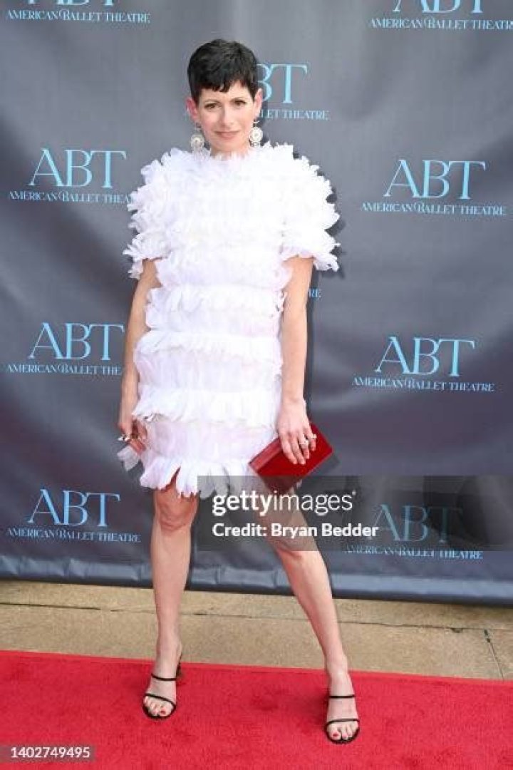 Lauren Levinson Net Worth