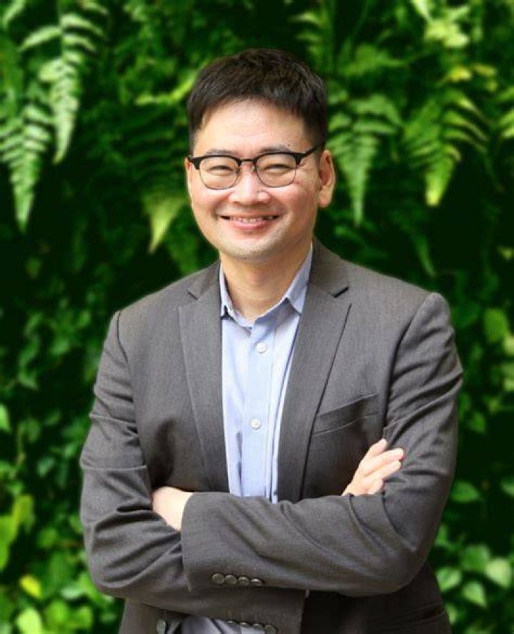 Leonard Lee Net Worth