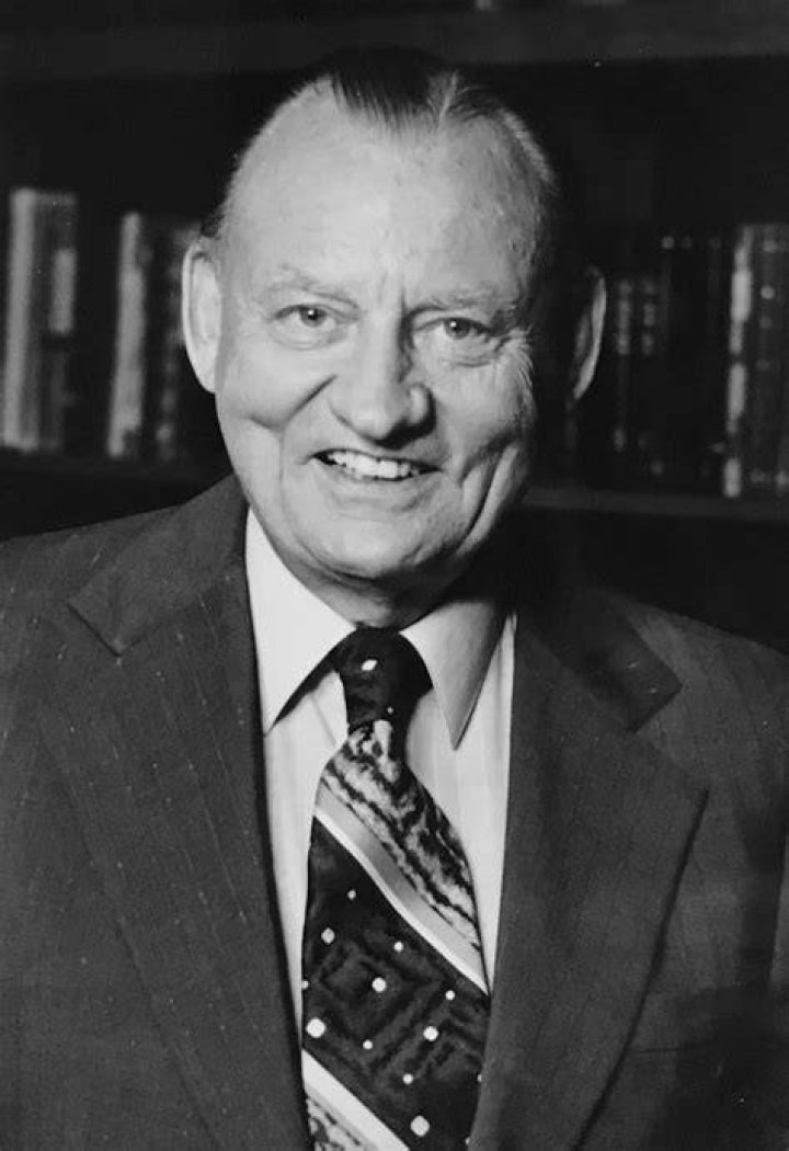 Lester Sumrall Net Worth