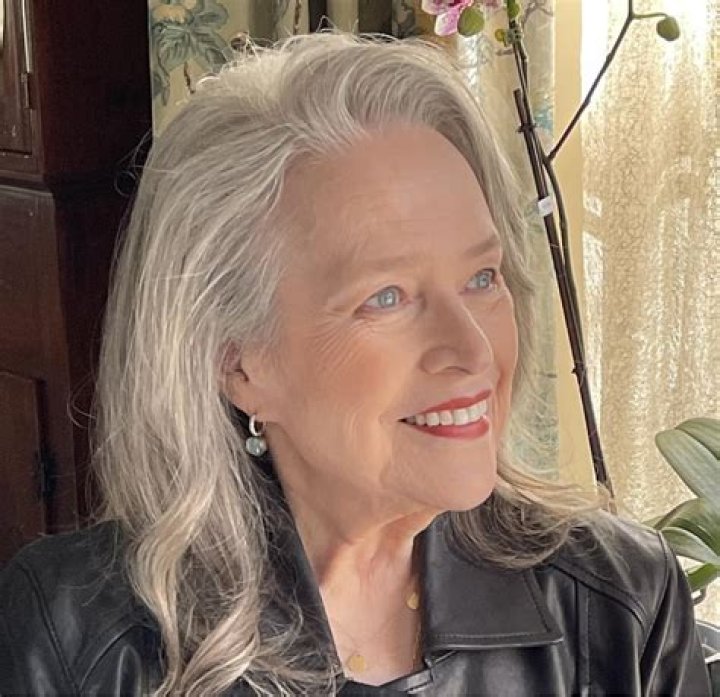 Linda Bates Net Worth