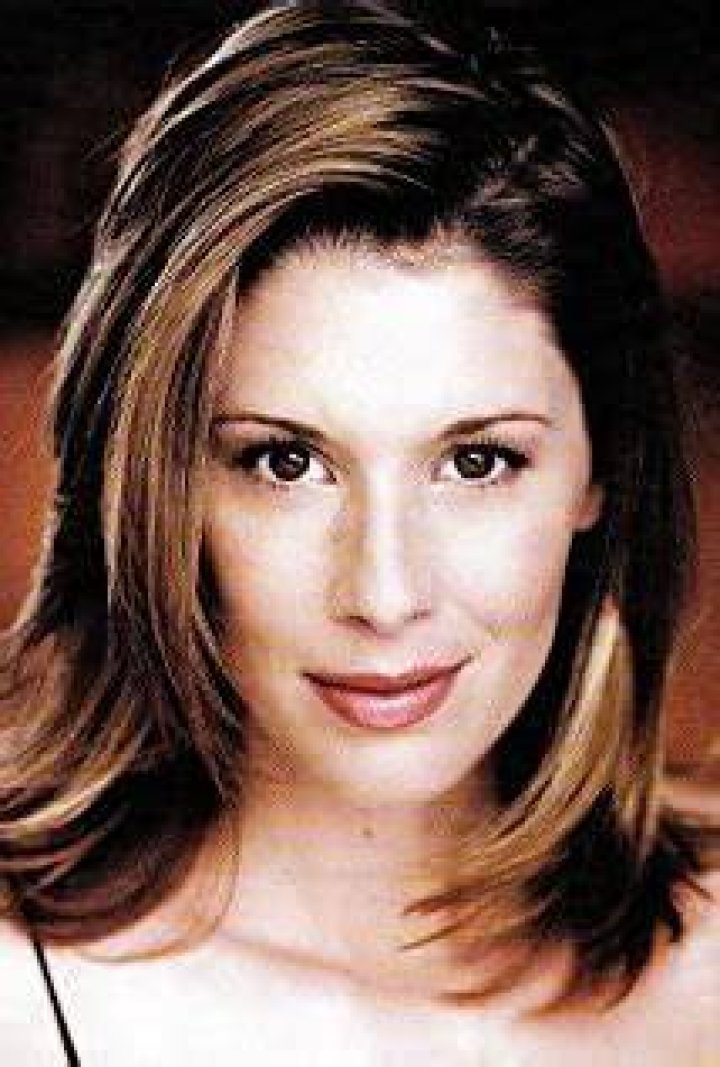 Lindsey Stoddart Net Worth