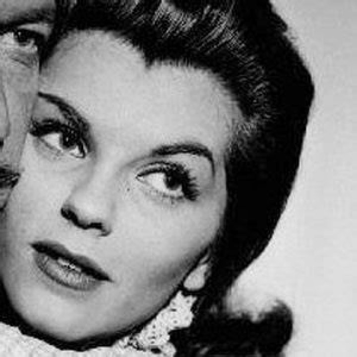 Lisa Gaye Net Worth