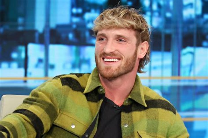 Logan Borsari Net Worth