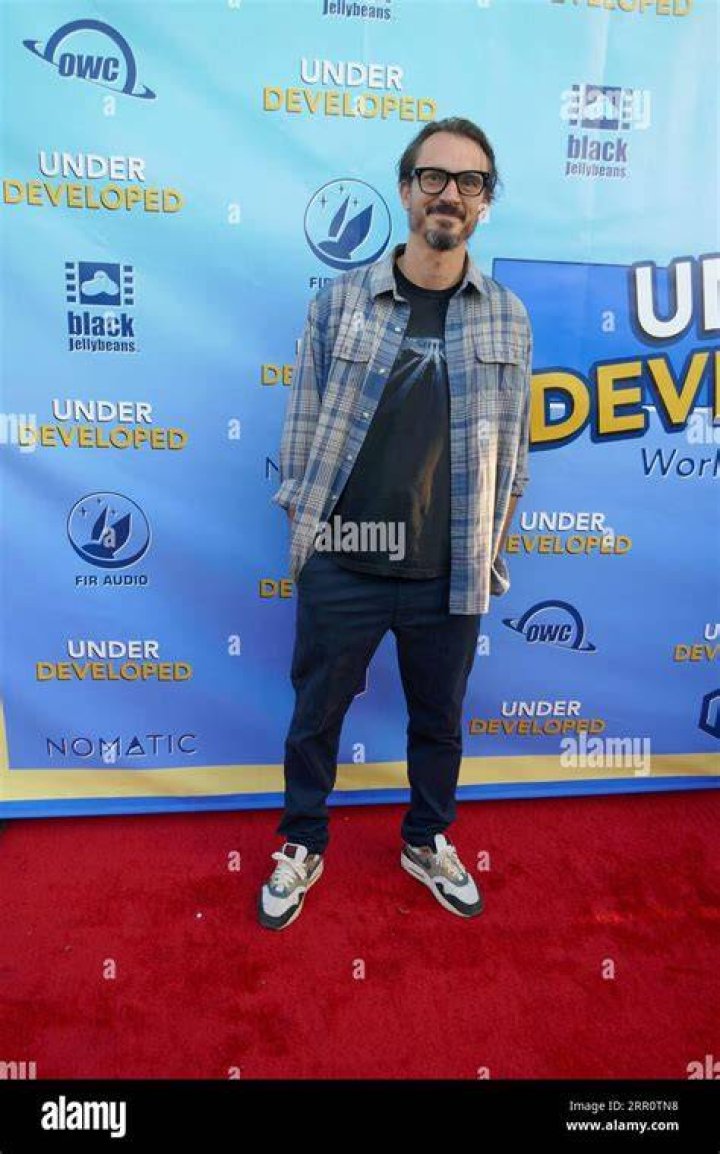 Luke Edwards Net Worth