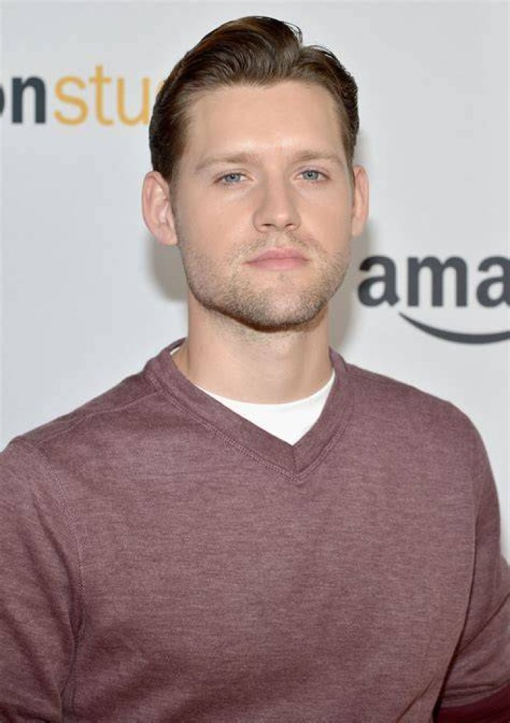 Luke Kleintank Net Worth
