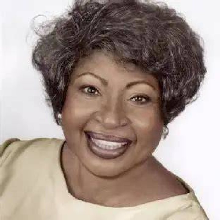 Lynn Hamilton Net Worth