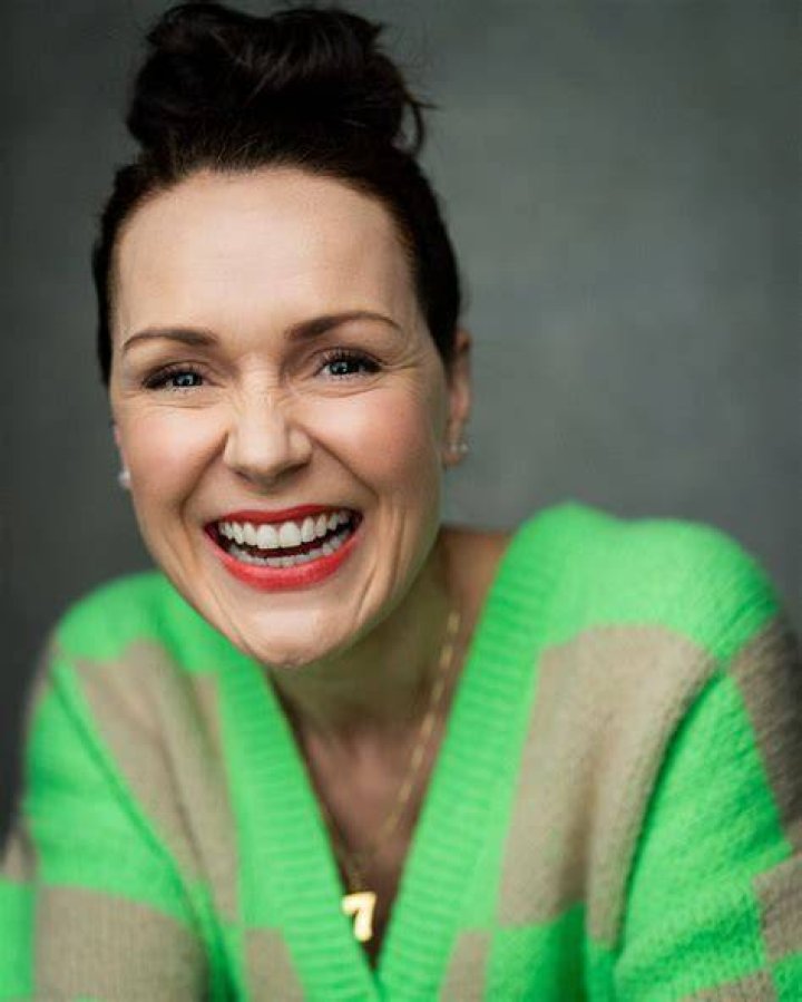 Maray Ayres Net Worth