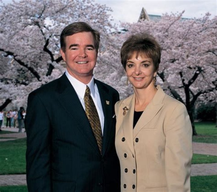 Mark Emmert Net Worth