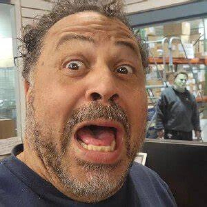Mark Holmes Net Worth
