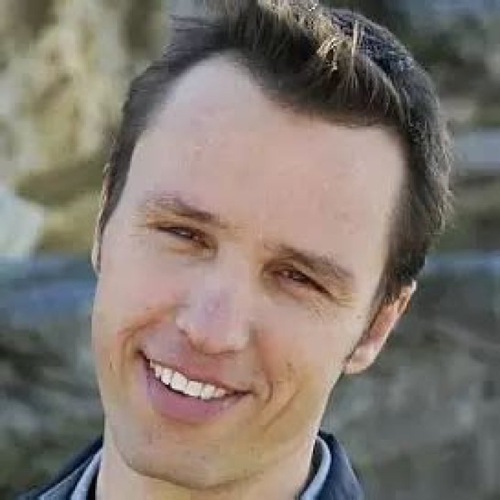 Markus Zusak Net Worth