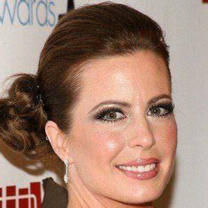 Martha Byrne Net Worth