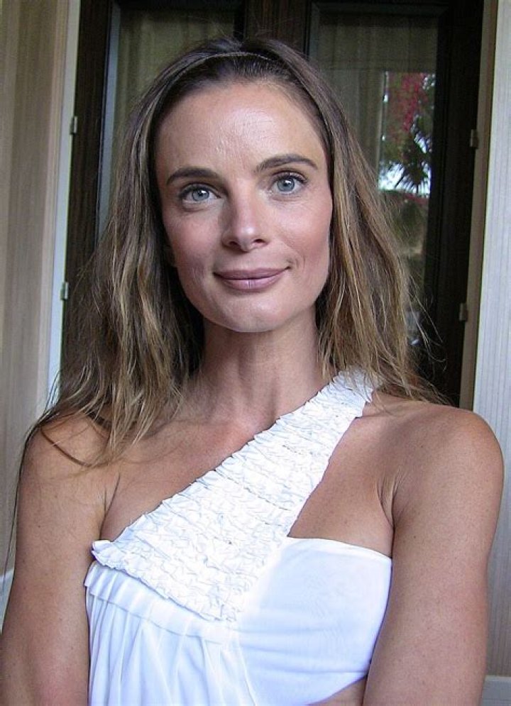 Mina Anwar Net Worth