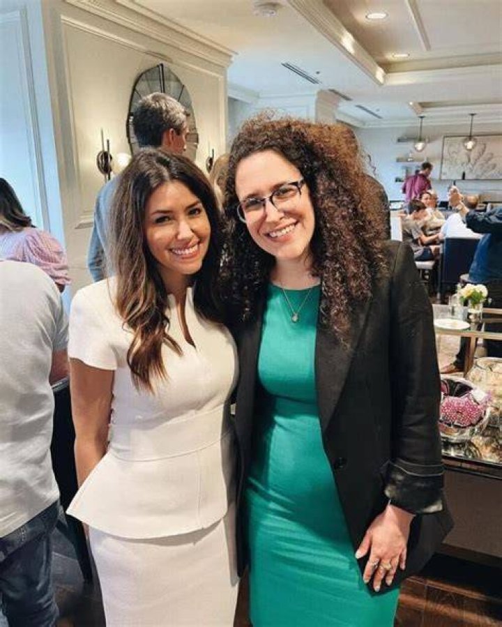 Mina Vasquez Net Worth