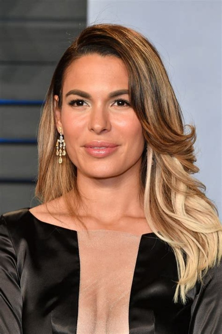 Nadine Velazquez Net Worth
