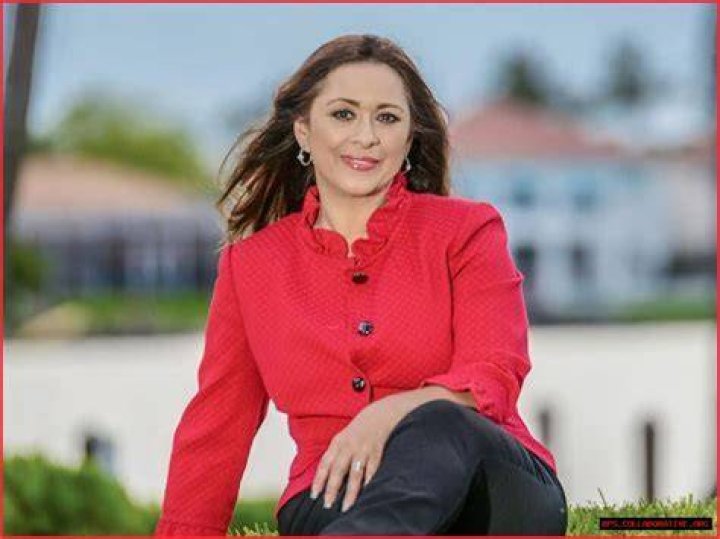 Neida Sandoval Net Worth