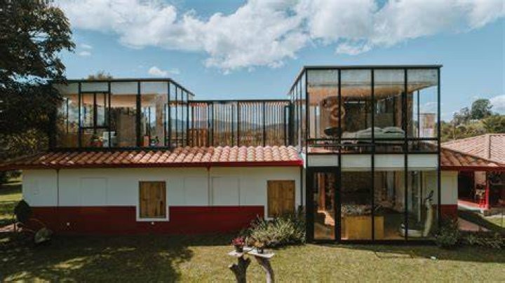 Nestor de Villa Net Worth