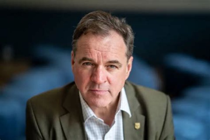 Niall Ferguson Net Worth