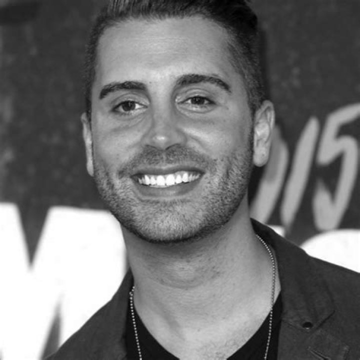 Nick Fradiani Net Worth