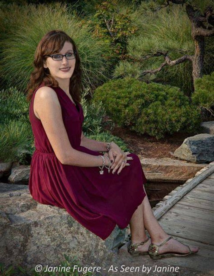 Nicole Fugere Net Worth