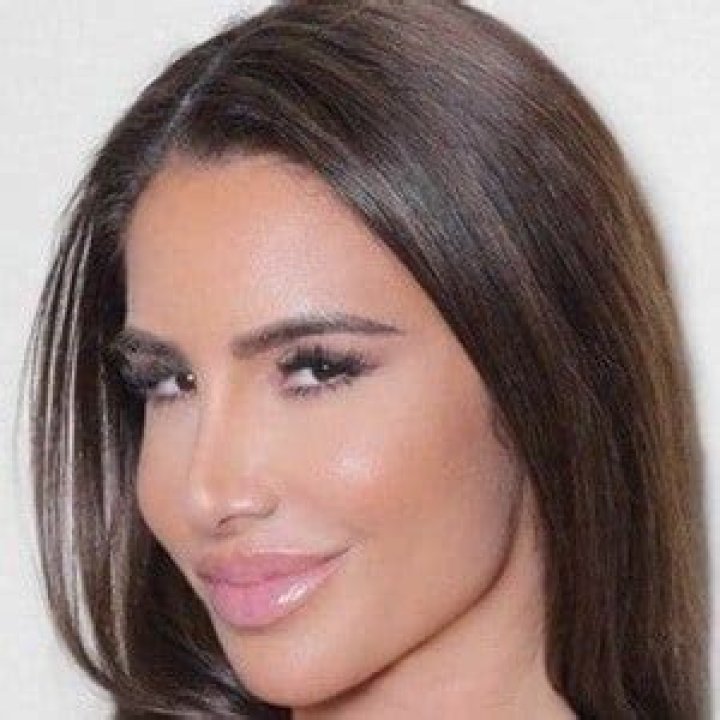 Nikki Giavasis Net Worth