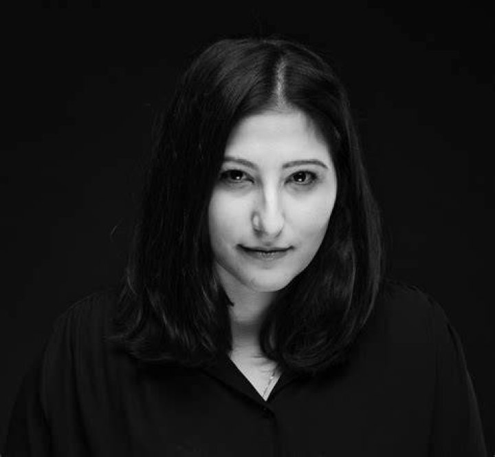 Nona Khodai Net Worth