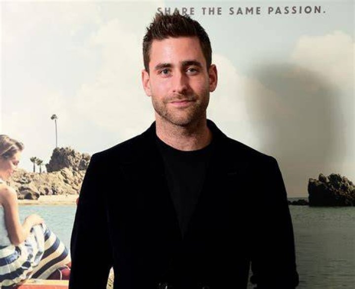 Oliver Jackson-cohen Net Worth