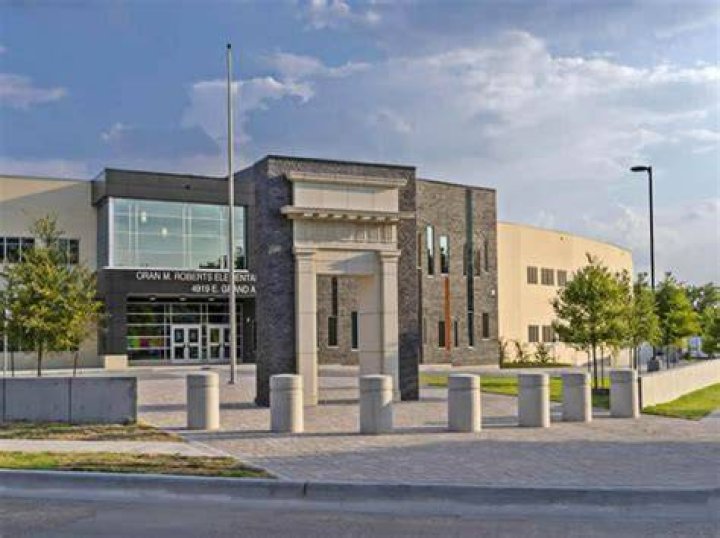 Oran M. Roberts Elementary School