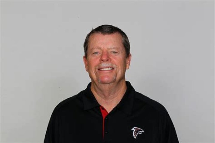Pat Hill Net Worth