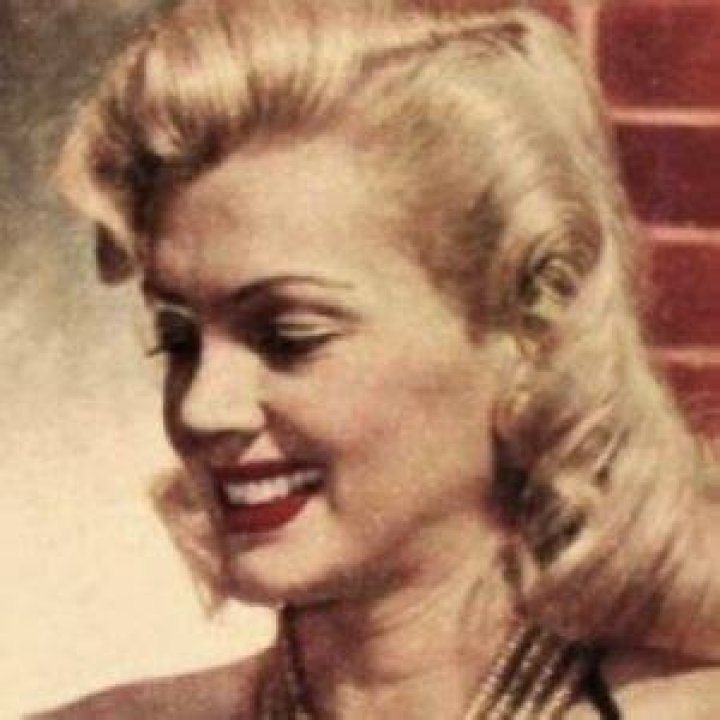 Patricia Knight Net Worth