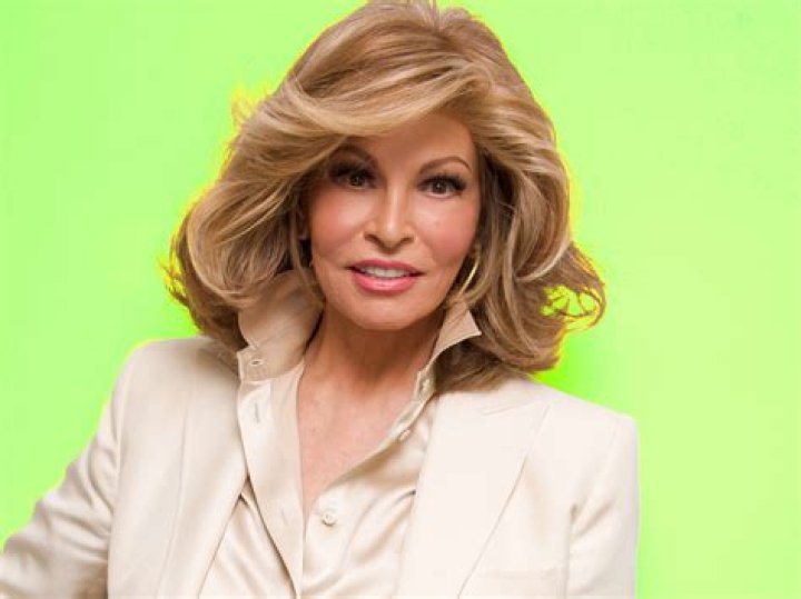 Raquel Bustos Net Worth