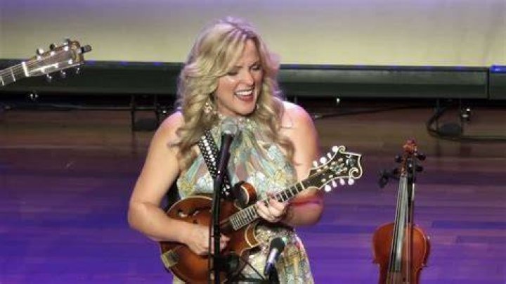 Rhonda Vincent Net Worth
