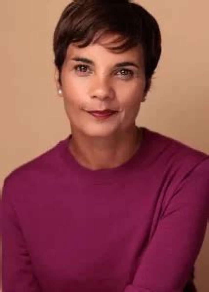 Rina Mahoney Net Worth