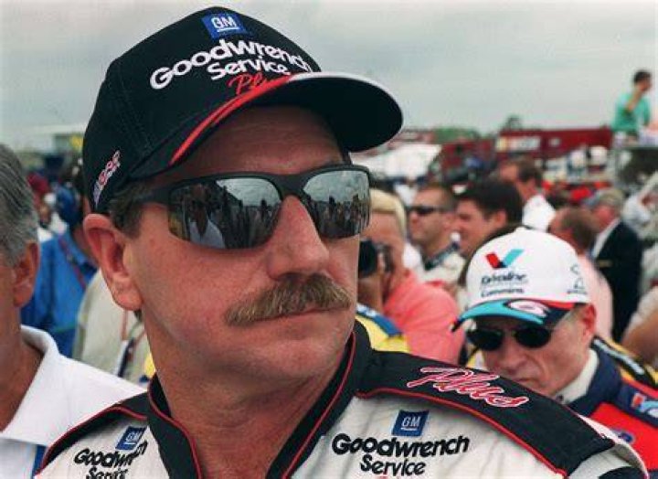 Robert Ashenoff Sr. Net Worth