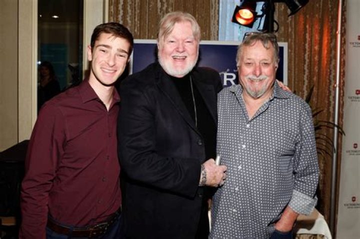 Robert Michael Morris Net Worth