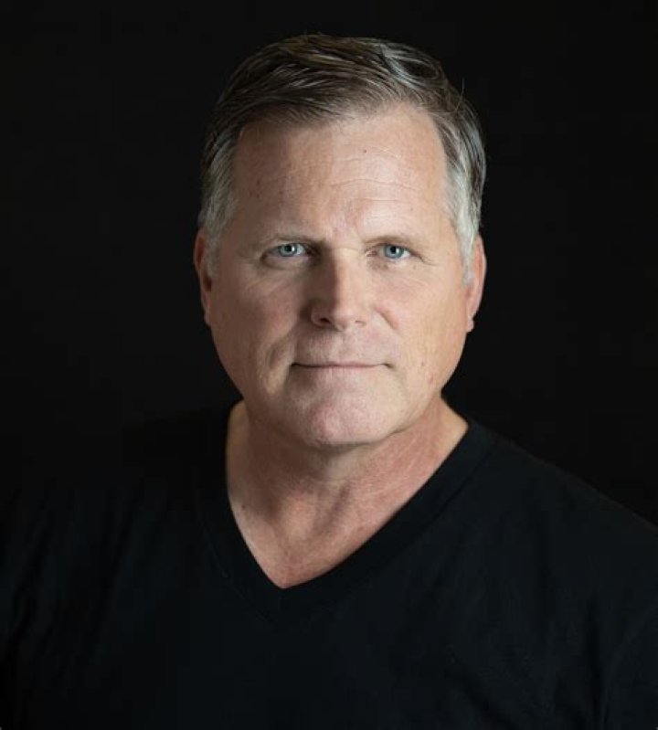 Robert Newman Net Worth