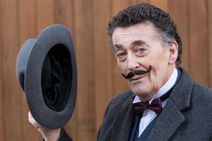 Robert Powell Net Worth