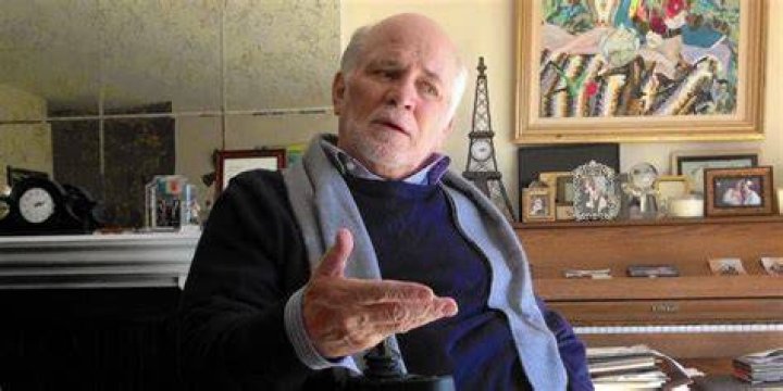Ron Kovic Net Worth