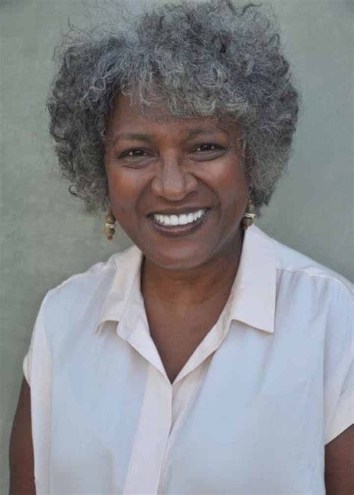 Saundra McClain Net Worth