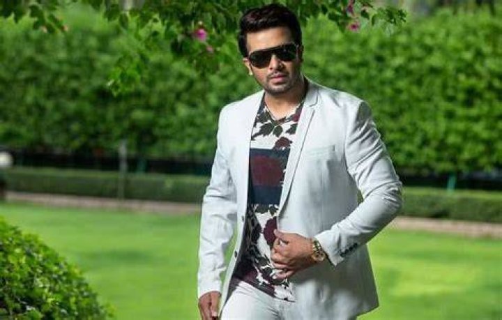 Shakib Khan Net Worth