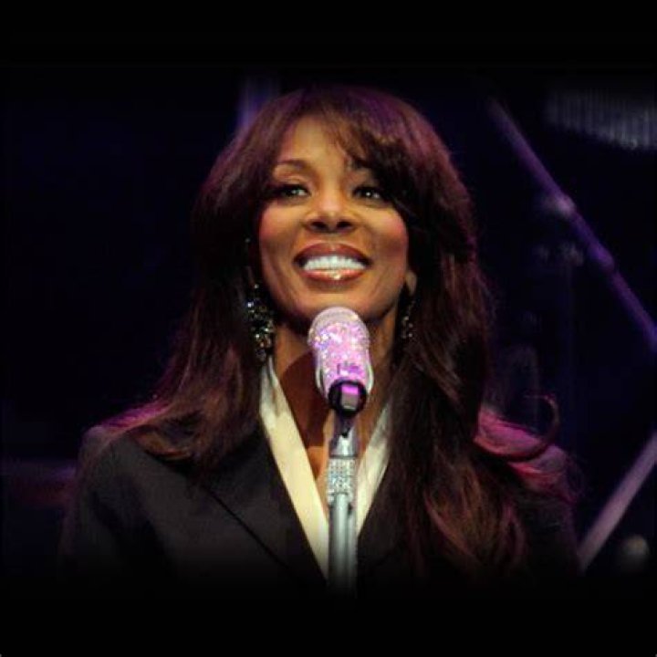 Shari Summers Net Worth