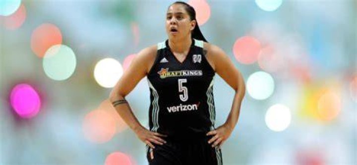 Shoni Schimmel Net Worth