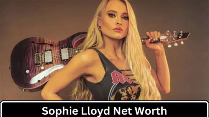 Sophie Lloyd Net Worth