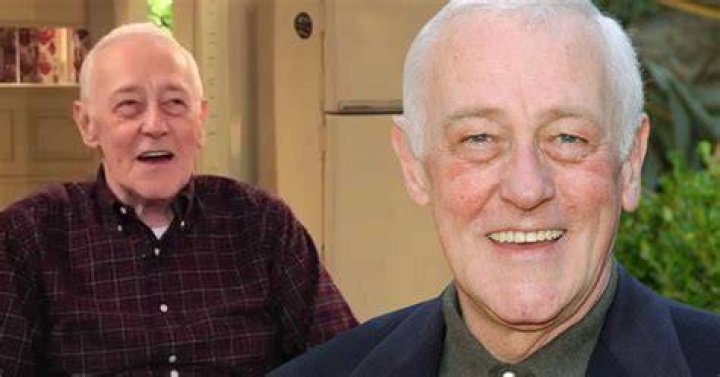 Steve Mahoney Net Worth