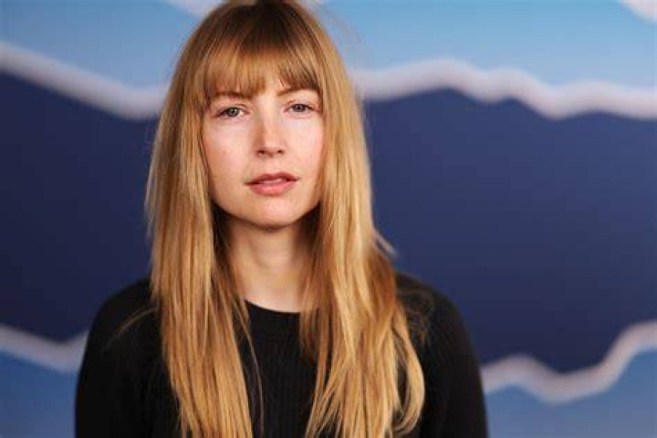 Stevie Wynne Levine Net Worth