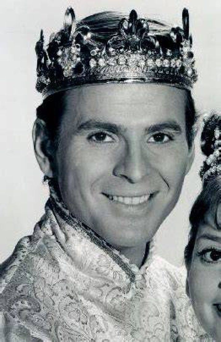 Stuart Damon Net Worth